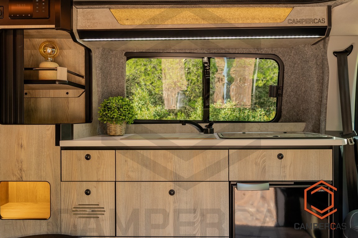 Ford Transit Custom - V710