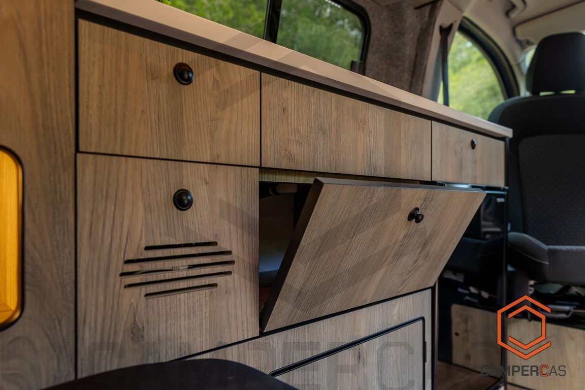 Ford Transit Custom - V710