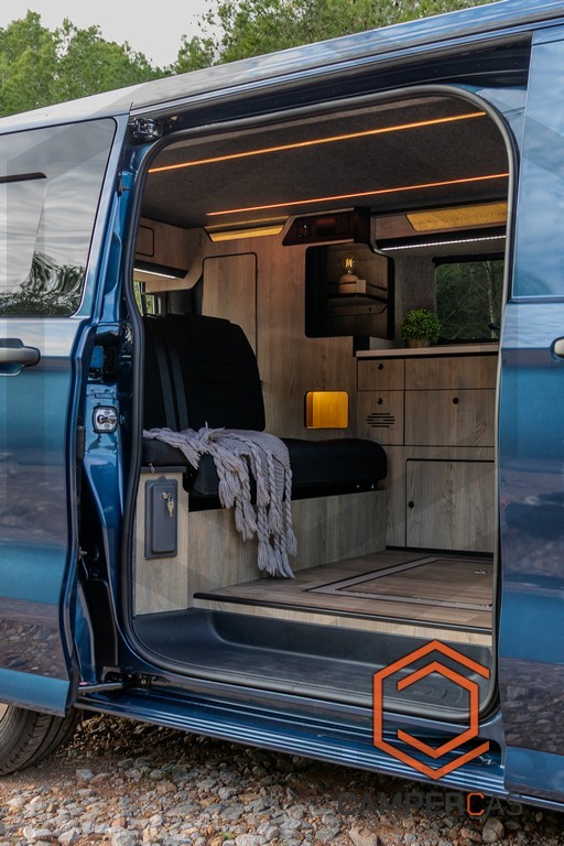 Ford Transit Custom - V710