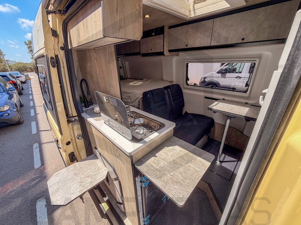 CRAFTER 4x2 - ADRENALINE